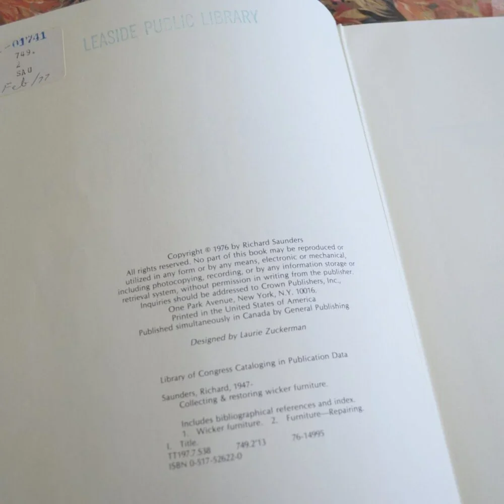 BOOK Collecting & Restoring Wicker Furniture - Picture 5 of 7